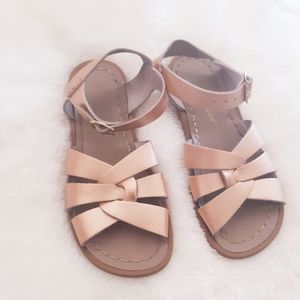 Salt Water 💫 Girl sandals Gold size 12